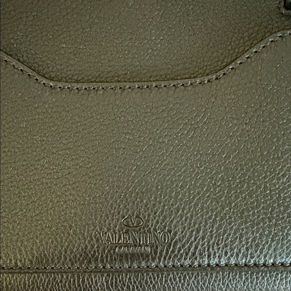 Valentino Black leather crossbody handBag with Gold Accents mini lock - Picture 11 of 13